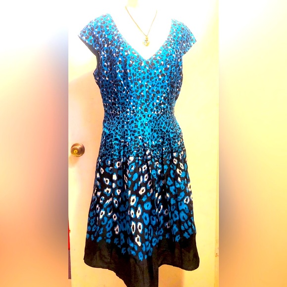 Kay Unger, Silk Blend Blue, BLK&White Leopard, Fit&Flare V-Neck Midi Dress SZ 10 - Picture 16 of 16